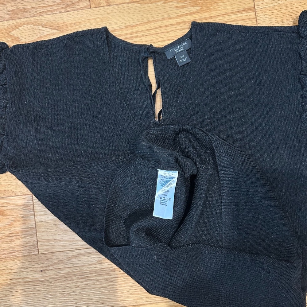 Ann Taylor TShirt Black XSP